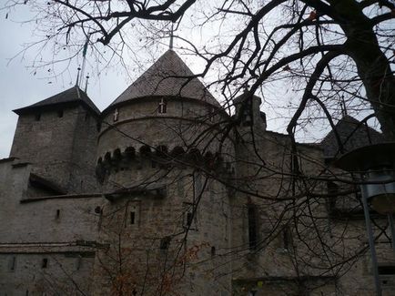 Донтурістік, Шильйонський замок