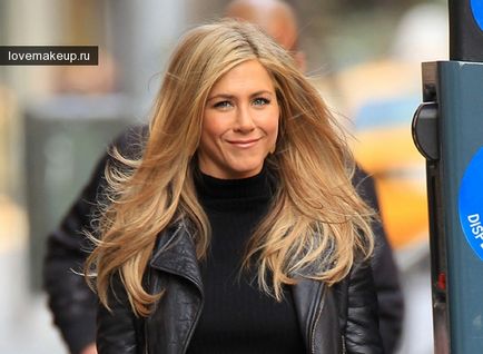 Jennifer Aniston și părul ei chic