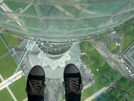 Kirándulások a megfigyelő fedélzeten Ostankino torony tartanak naponta