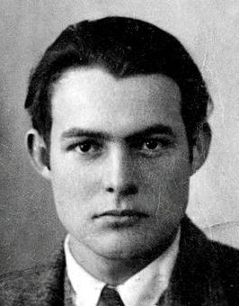 Ernest Hemingway (biografie și creativitate în mormantul ilegal) (foto)