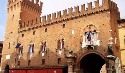 Ferrara Italia - ce să vezi într-o zi