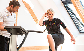 Fit - zâmbet - studio de fitness ems de formare la soare