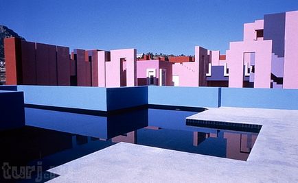 Spania, alicante, kalp la muralla roja - perete roșu - peste Marea Mediterană