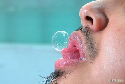 Cum să umflați bulele din saliva