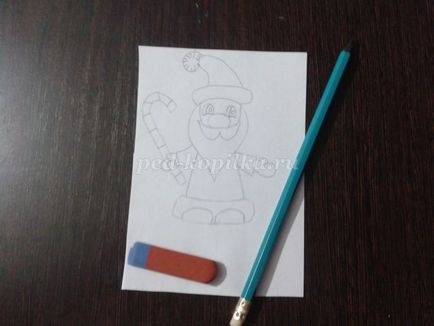 Cum de a desena un creion Moș Crăciun pas cu pas