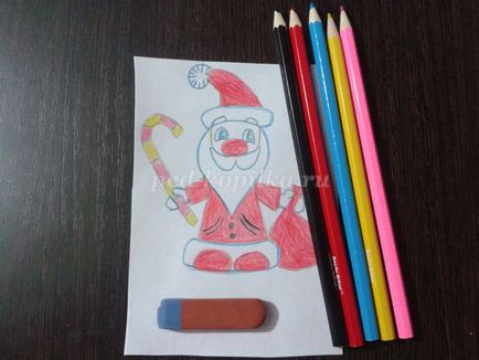 Cum de a desena un creion Moș Crăciun pas cu pas