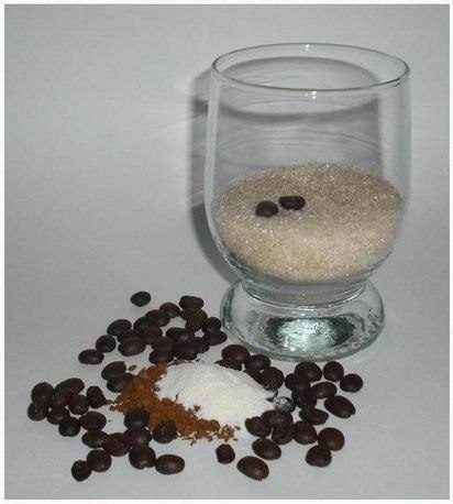 Як зробити ялинку з кавових зерен