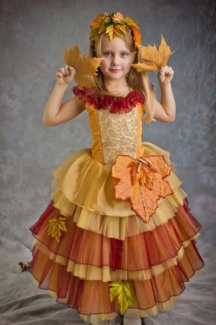 Cum de a decora o rochie de copil pentru o minge de toamnă cu propriile mâini