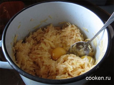 Krumplis palacsinta hagymás, fokhagymás - recept fotókkal