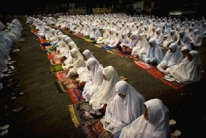 Чи стосується нагорода за джамаат-намаз жінок ісламська цивілізація