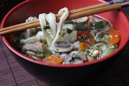 Kínai tészta leves klasszikus a műfaj