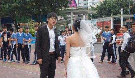 Китайський наречений втік від нареченої