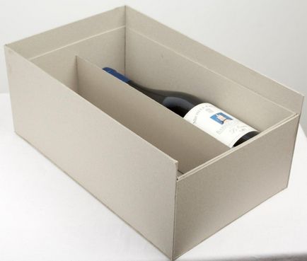 Cutie cu capac retractabil, pentru vin și ochelari