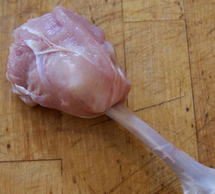 Csirke loshariki nagyon kreatív Eljárás házi kolbász, oblacco (kolbász) Csirke loshariki nagyon kreatív Eljárás házi kolbász, oblacco