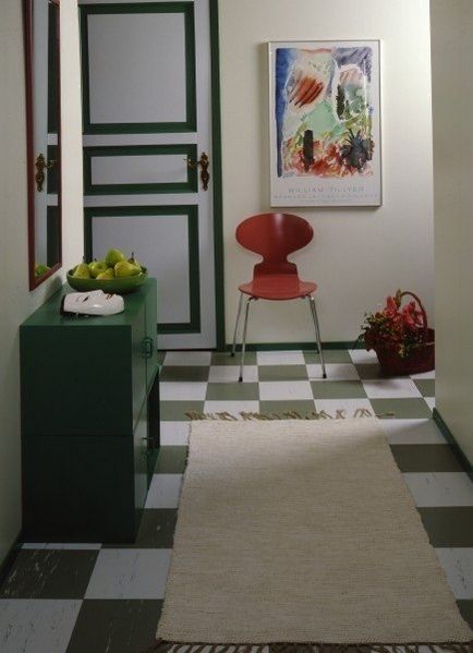 Apartamentul incepe cu o sala de intrare datorita culorii pentru a crea o atmosfera placuta