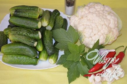 Мариновані огірки з цвітною капустою на зиму рецепт з фото
