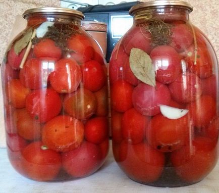 Pácolt paradicsom, sterilizálás nélküli - egy lépésről lépésre recept képet a savanyú paradicsomon (sterilizálás) Csemege paradicsom, sterilizálás nélküli - lépésről lépésre recept képekkel hogyan Fűszeres paradicsom