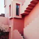 Casă de apartamente - perete roșu - (la muralla roja) în Spania, blog - arhitectură privată