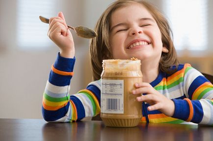 Нагодувати і заспокоїти їжа для гіперактивної дитини