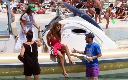 Bride Messi megmutatta elegáns lábát a strandon (fotó) - Soccer hírek hd