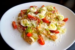 Salată de piept de pui simplă și gustoasă (pui) Simplu și gustos salată de piept de pui