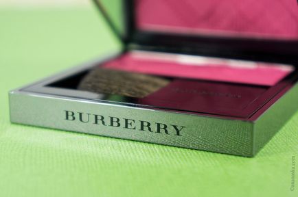 Рум'яна burberry light glow # 10 hydrangea pink