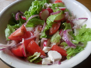 Салат з редискою, помідорами і фетою рецепт з фотографіями