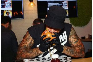 Timati a deschis un burger la Moscova într-o nouă zi de arbat