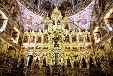 Catedrala Trinity și Catedrala Sfânta Treime a Lavrei Alexander Nevsky