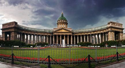 Catedrala Trinity și Catedrala Sfânta Treime a Lavrei Alexander Nevsky