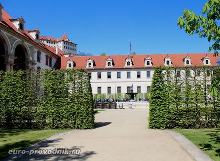 Gradina Valdstejn din Praga - cel mai bun parc din palat