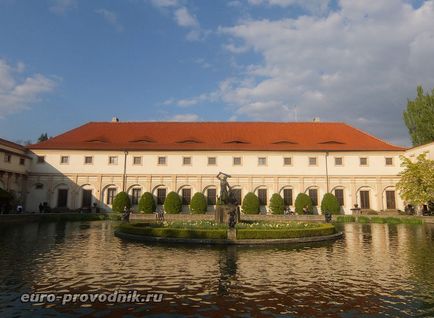 Gradina Valdstejn din Praga - cel mai bun parc din palat