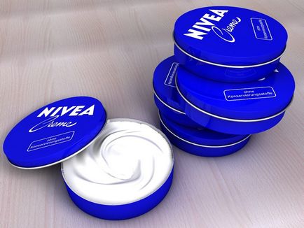 Я і не думала, що крем nivea в маленьких синіх баночках можна використовувати ще і так! дивовижне