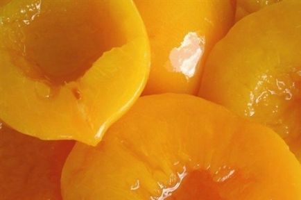5 Рецептів заготовок компоту на зиму з персиків