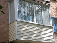 Алюмінієві вікна на балкон види і переваги, розсувні, орні, фото