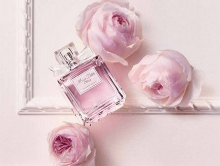 Dior Miss Dior аромат на добрите стари класически и модерни варианти - прегледи на козметика