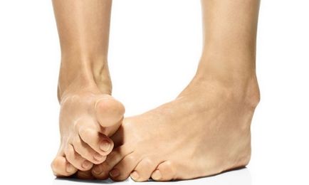 Болі в суглобах великих і інших пальців ніг причини, симптоми, лікування