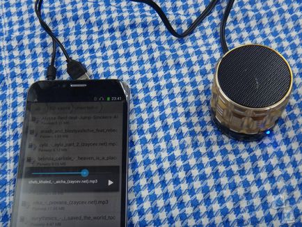 Бюджетна колонка s28 portable mini wireless bluetooth v3