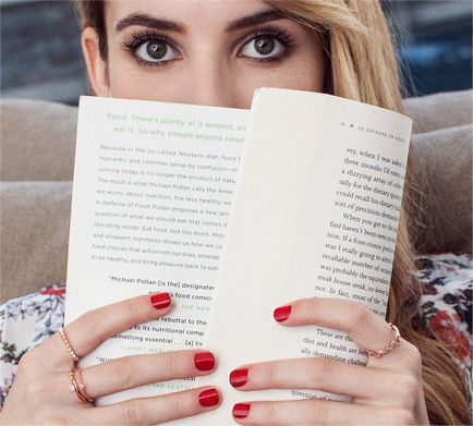 Emma roberts a arătat machiajul perfect