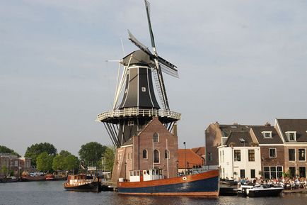 A fő látnivalók a Holland