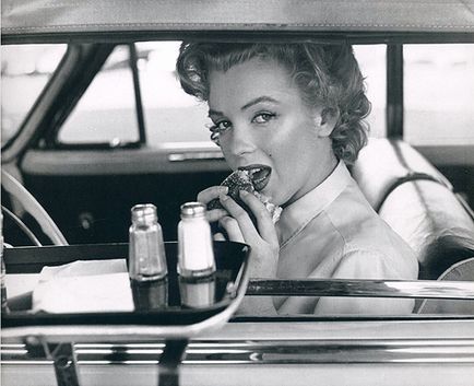 Testarea cu lapte și ouă crude a dietei legendare a lui Marilyn Monroe, o bârfă