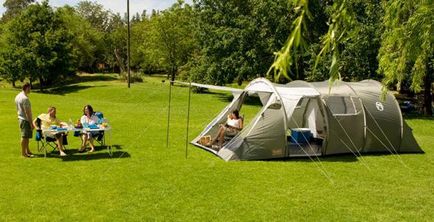 Ce ar trebui să fie un cort pentru trekking în pădure