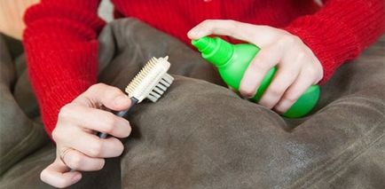 Hogyan tisztítható a természetes báránybőr kabát otthon, mint egy mosás mesterséges velúr, mint