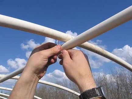 Cum să construiți o seră de țevi din PVC cu mâinile tale