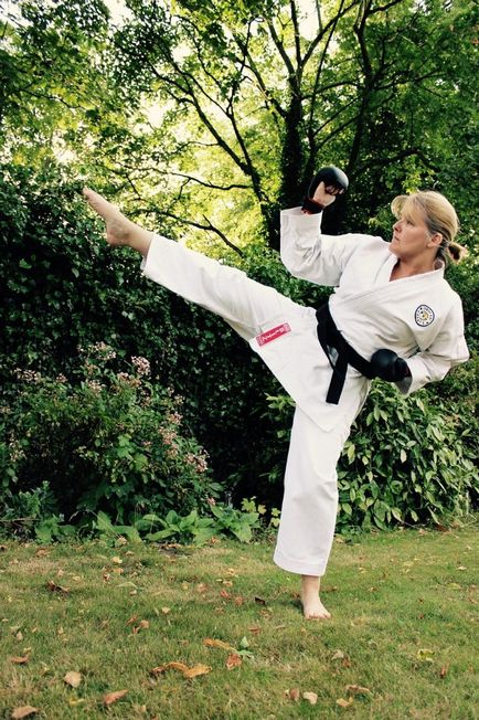 Cum sa alegi manusile potrivite pentru karate, revista estemine