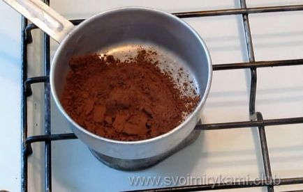 Як приготувати простий торт на кефірі з покрокового рецептом з фото