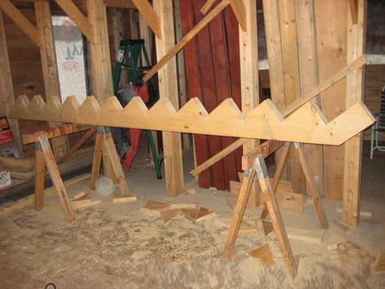 Hogyan készítsünk egy fából készült lépcső a második emeleten egy családi ház - rajz, fotó