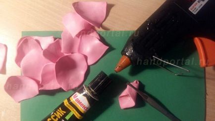 Cum sa faci un trandafir din fameirana pentru decorare - tot ce se face prin mainile proprii