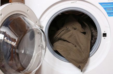 Cum să spalăți un sacou ca o spălare pe un sintepon într-o mașină de spălat, cum să spălați jacheta în jos