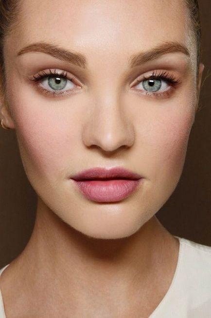 Як збільшити очі в нюдовом макіяжі - 4 простих способи